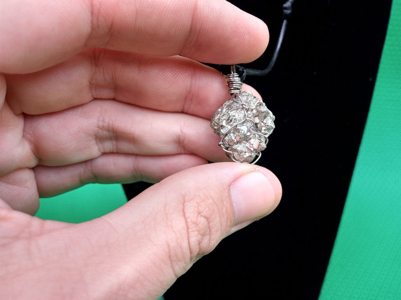 Colar pindurico Pirita 8