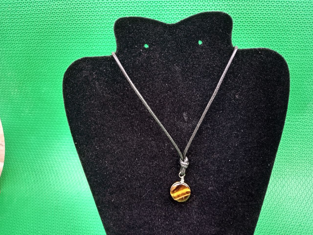 colar pindurico olho de tigre 6